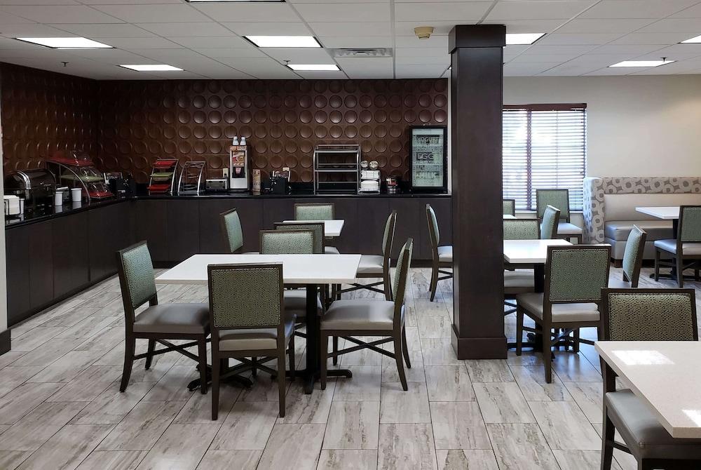 Wingate By Wyndham Savannah I-95 North Port Wentworth Bagian luar foto