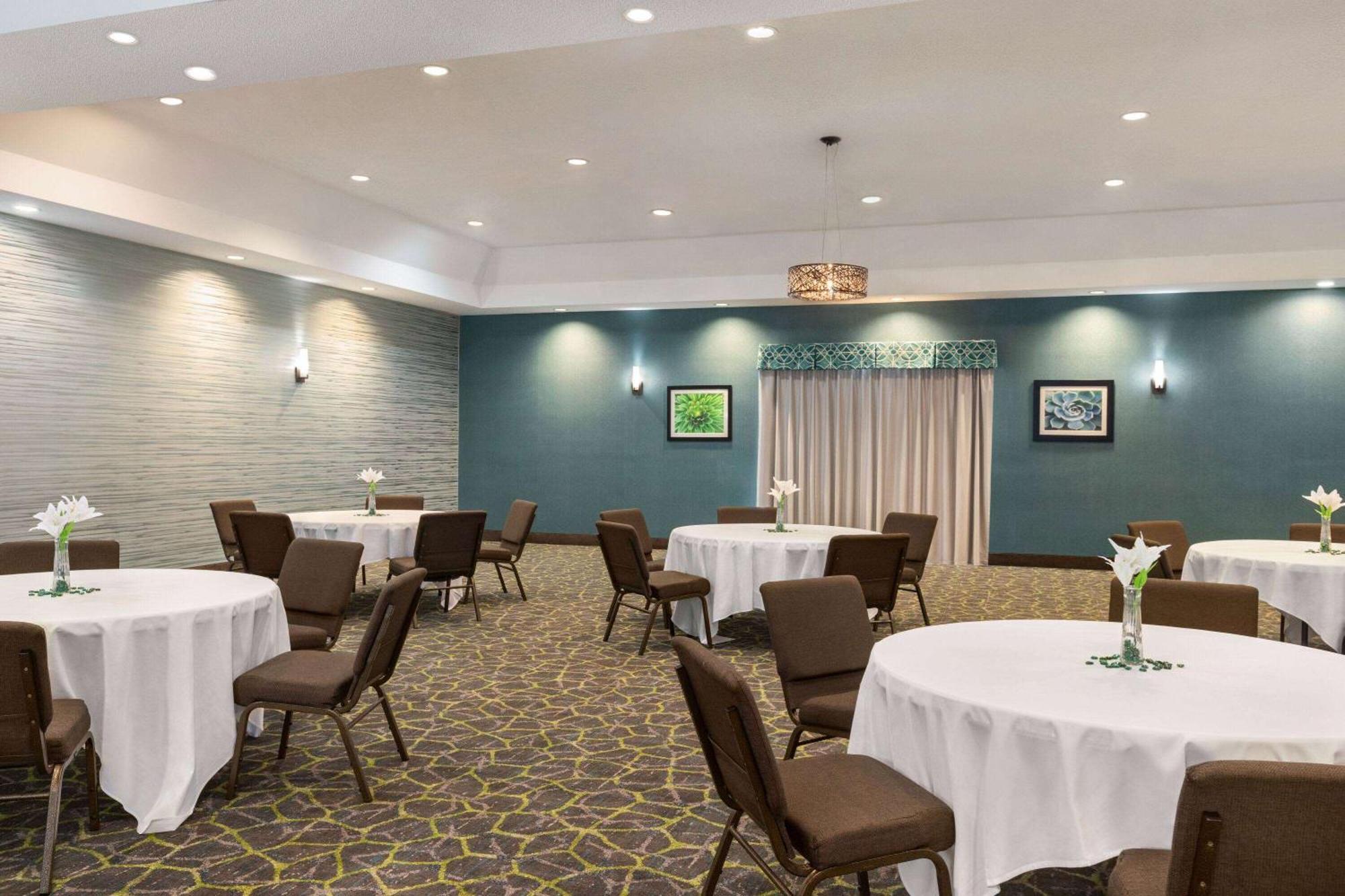 Wingate By Wyndham Savannah I-95 North Port Wentworth Bagian luar foto