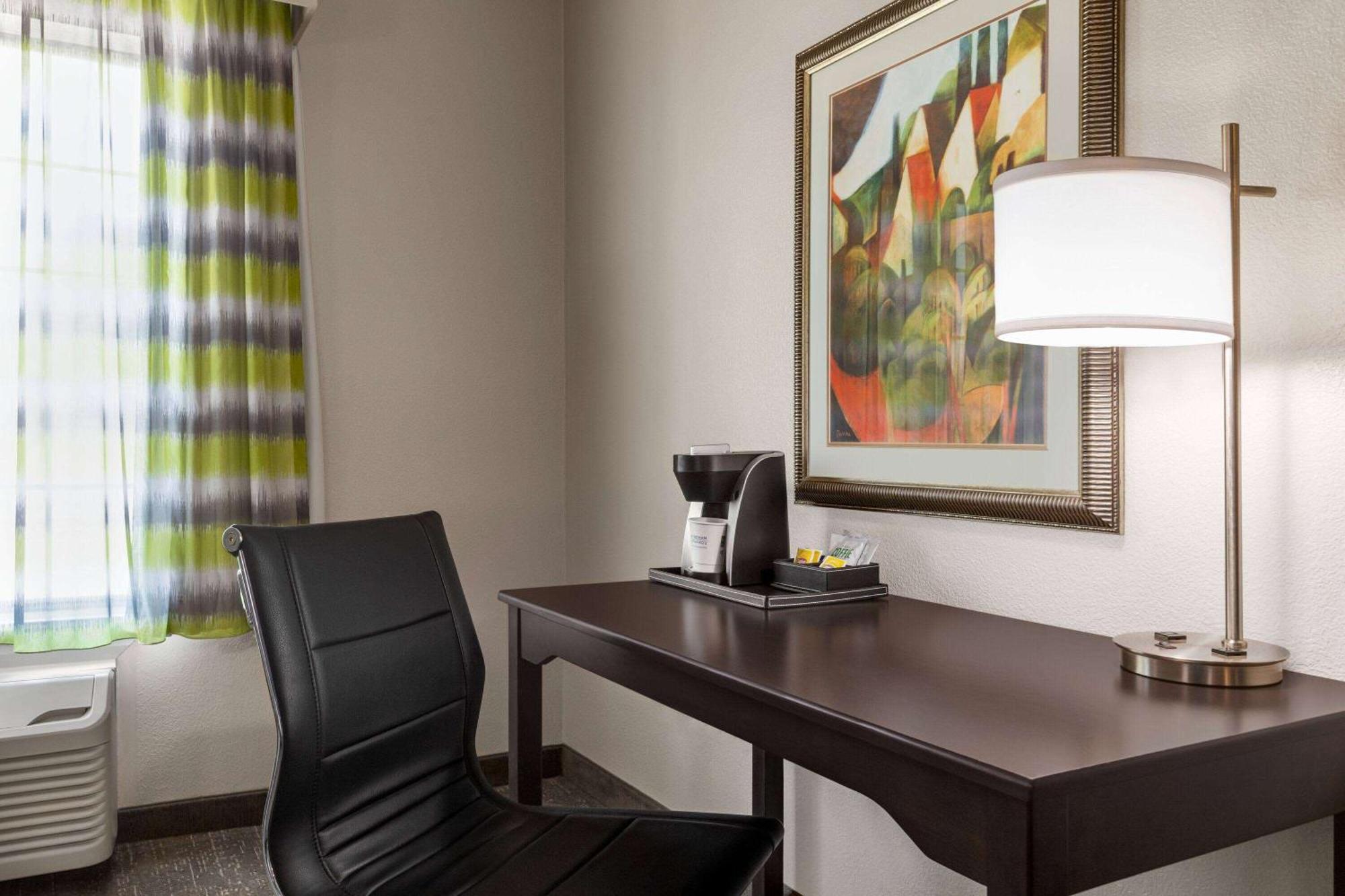 Wingate By Wyndham Savannah I-95 North Port Wentworth Bagian luar foto
