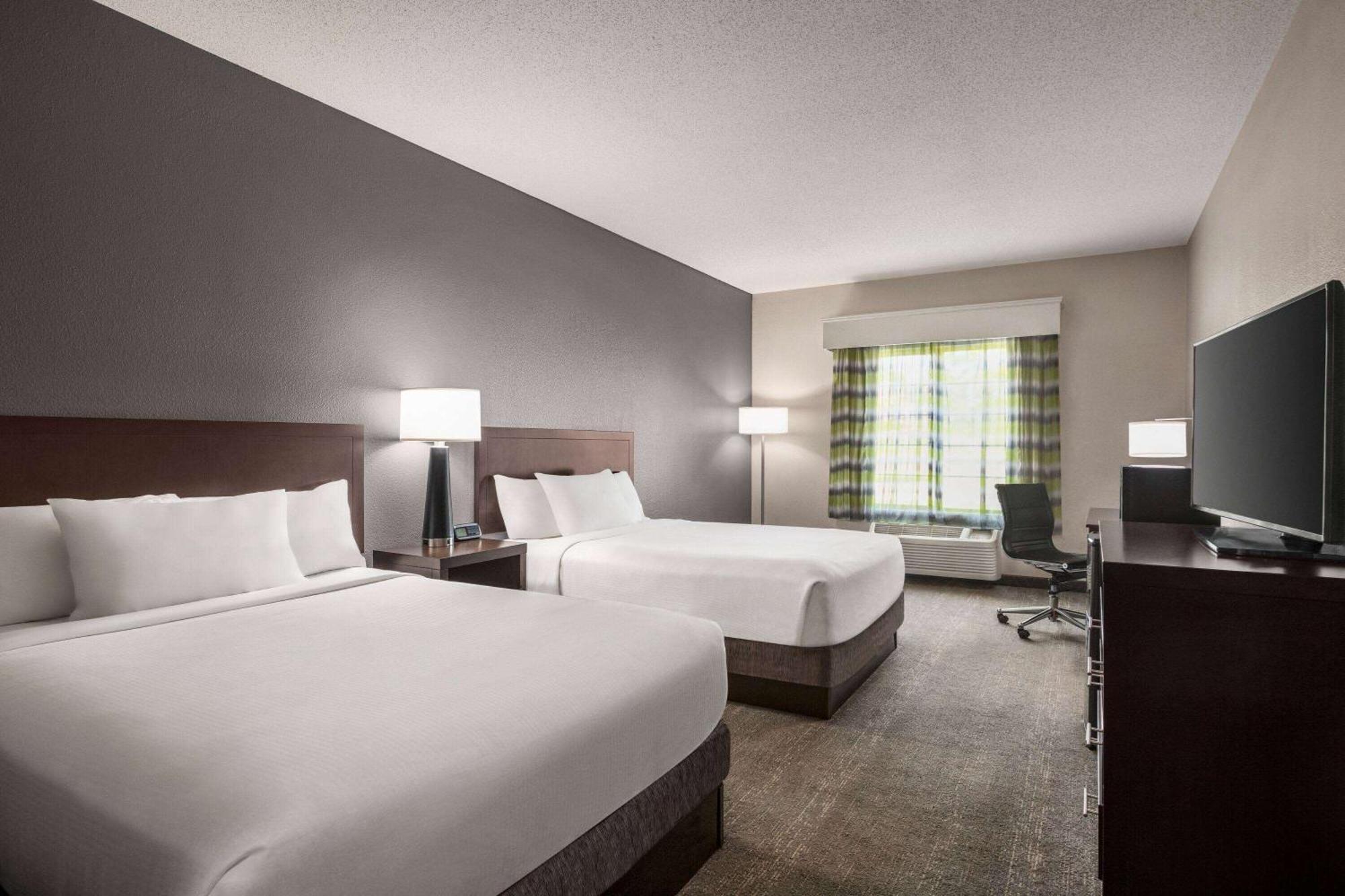 Wingate By Wyndham Savannah I-95 North Port Wentworth Bagian luar foto