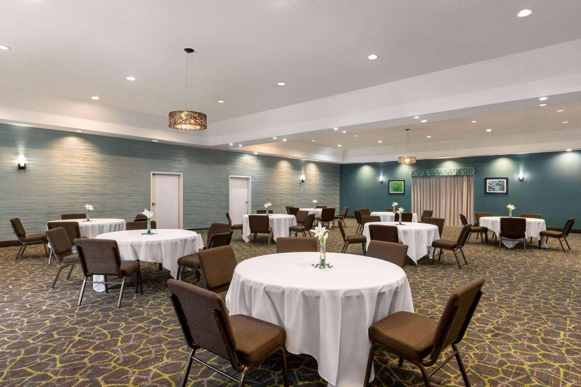 Wingate By Wyndham Savannah I-95 North Port Wentworth Bagian luar foto