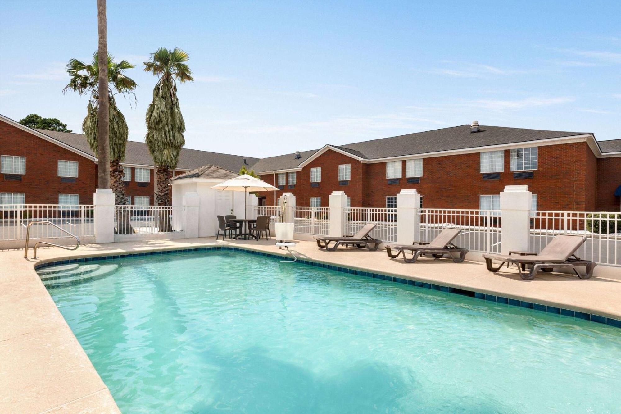Wingate By Wyndham Savannah I-95 North Port Wentworth Bagian luar foto