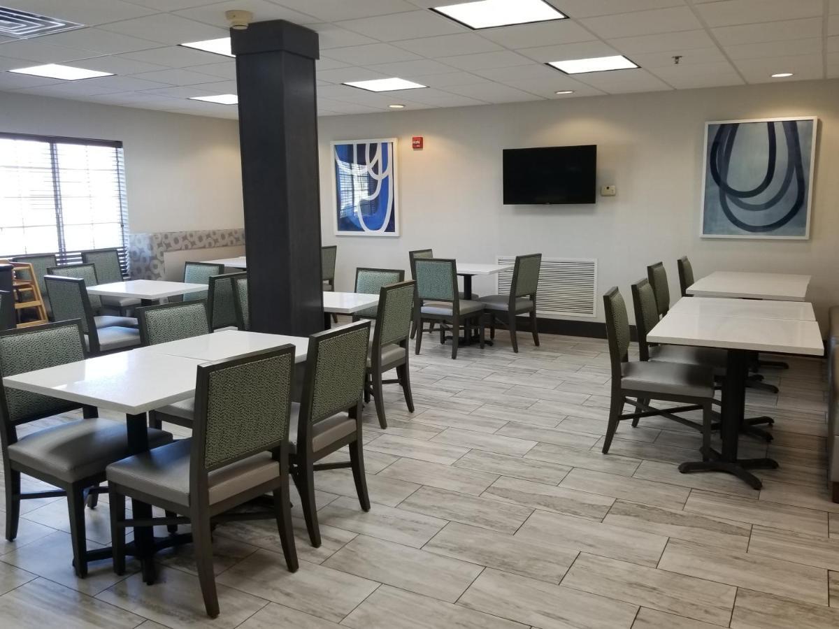 Wingate By Wyndham Savannah I-95 North Port Wentworth Bagian luar foto