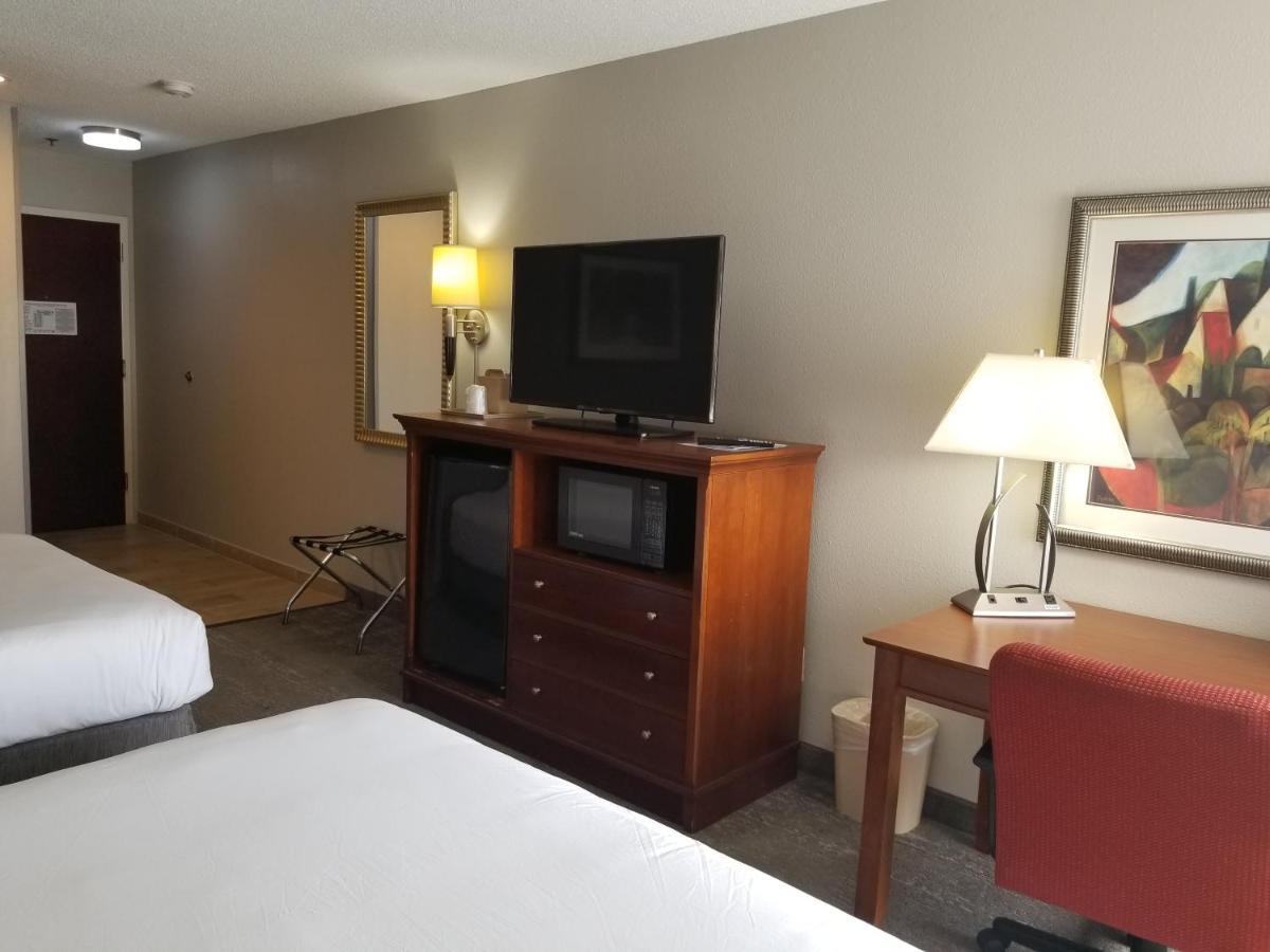 Wingate By Wyndham Savannah I-95 North Port Wentworth Bagian luar foto