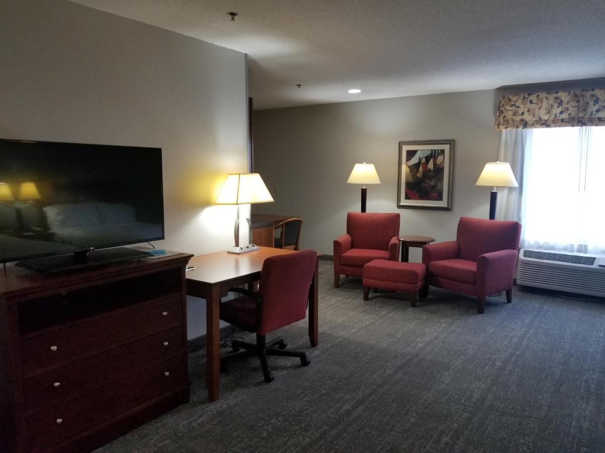 Wingate By Wyndham Savannah I-95 North Port Wentworth Bagian luar foto